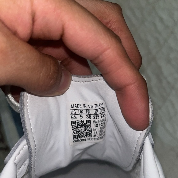 Adidas Original Men’s Samba OG Sneaker White/Black/Granite Size 8 and 5 1/2 - Picture 10 of 16